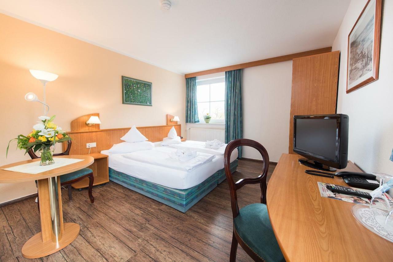 Hotel Ostseewoge Graal-Mueritz Exteriör bild