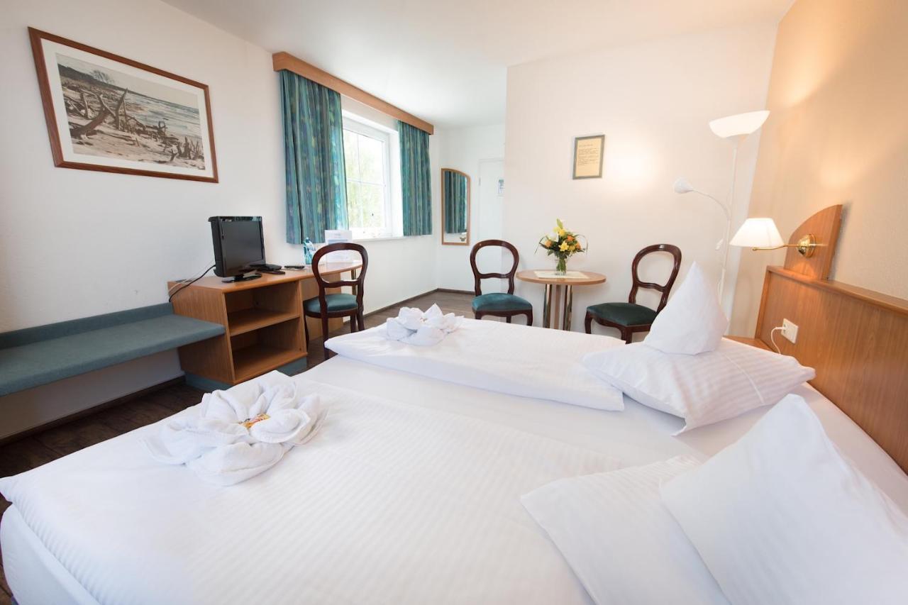 Hotel Ostseewoge Graal-Mueritz Exteriör bild